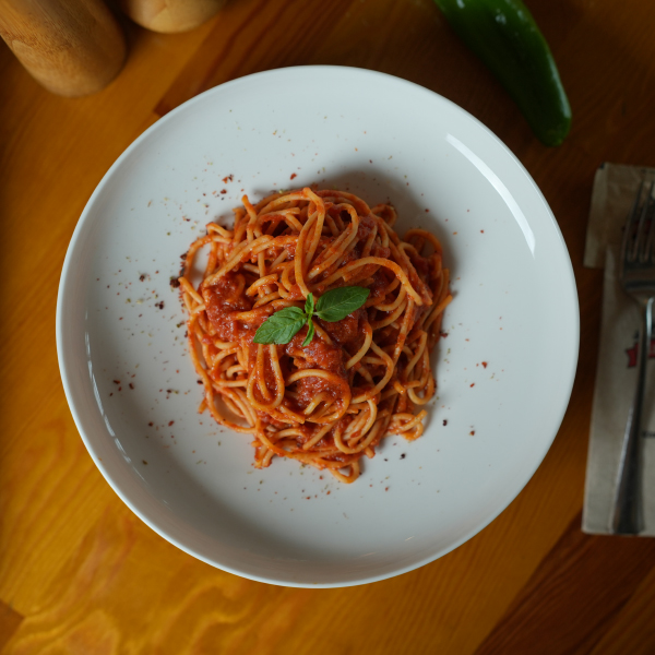 Domates Soslu Çubuk Makarna 